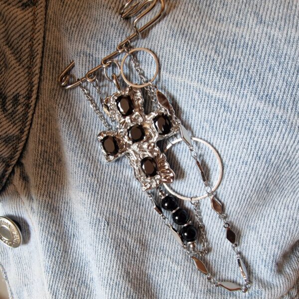 Accessoire broche "Lilith"